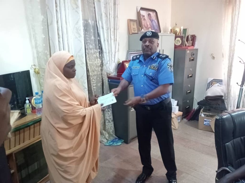 f018acb3 427d 4752 ad70 5147120bc795 f018acb3 427d 4752 ad70 5147120bc795