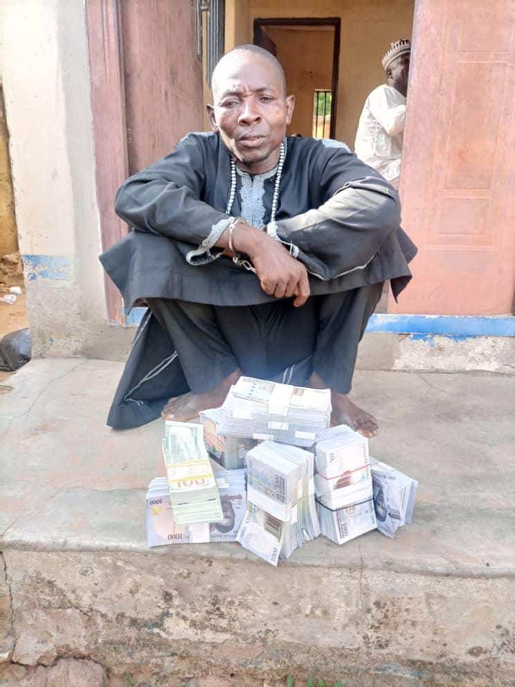 e74b67d4 a327 4f40 bf0e 60b1bbd0e930 e74b67d4 a327 4f40 bf0e 60b1bbd0e930