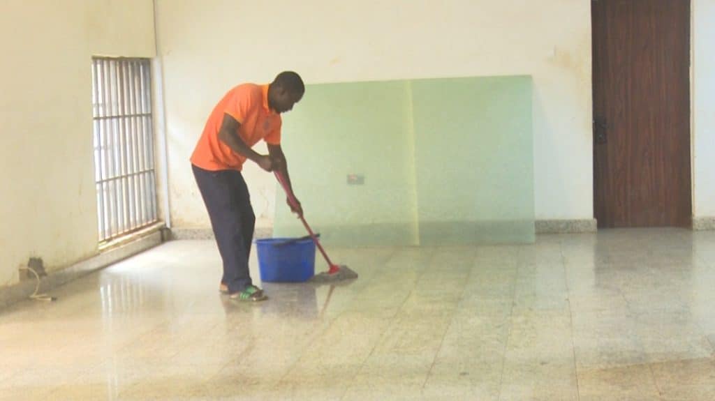 90cbe409 e065 4b3c b21d fefa89bfc312 1