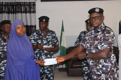 AIT-IMAGES - 69 Families Of Deceased Police Officers