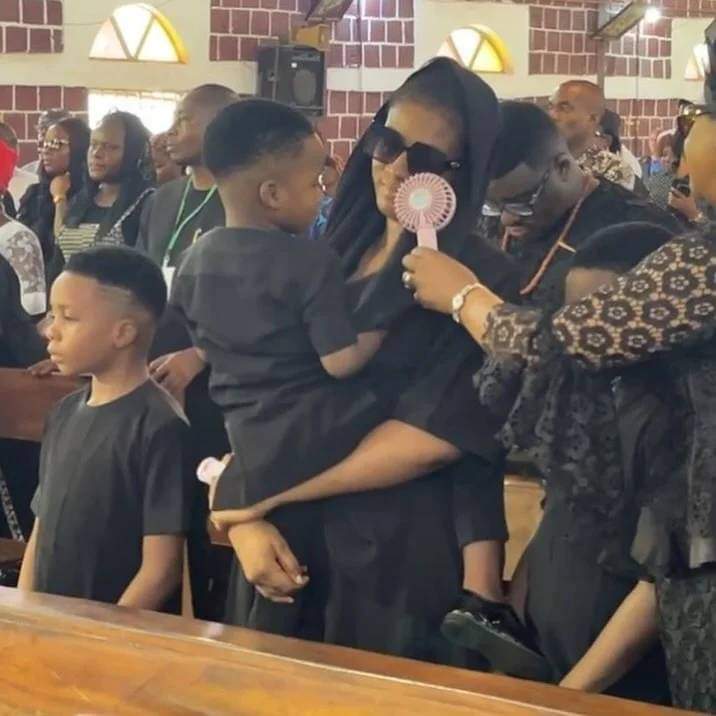 2f4a35cd 3ab7 408d b4ca dbb6a098fd35