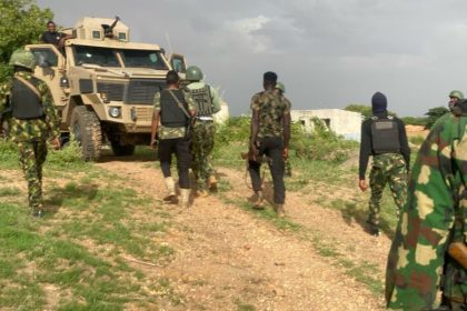 AIT-IMAGES - Troops on operation