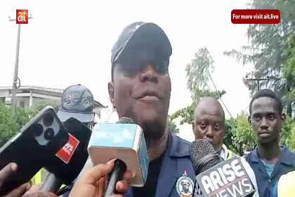 Sequence 40.00 00 30 17.Still547