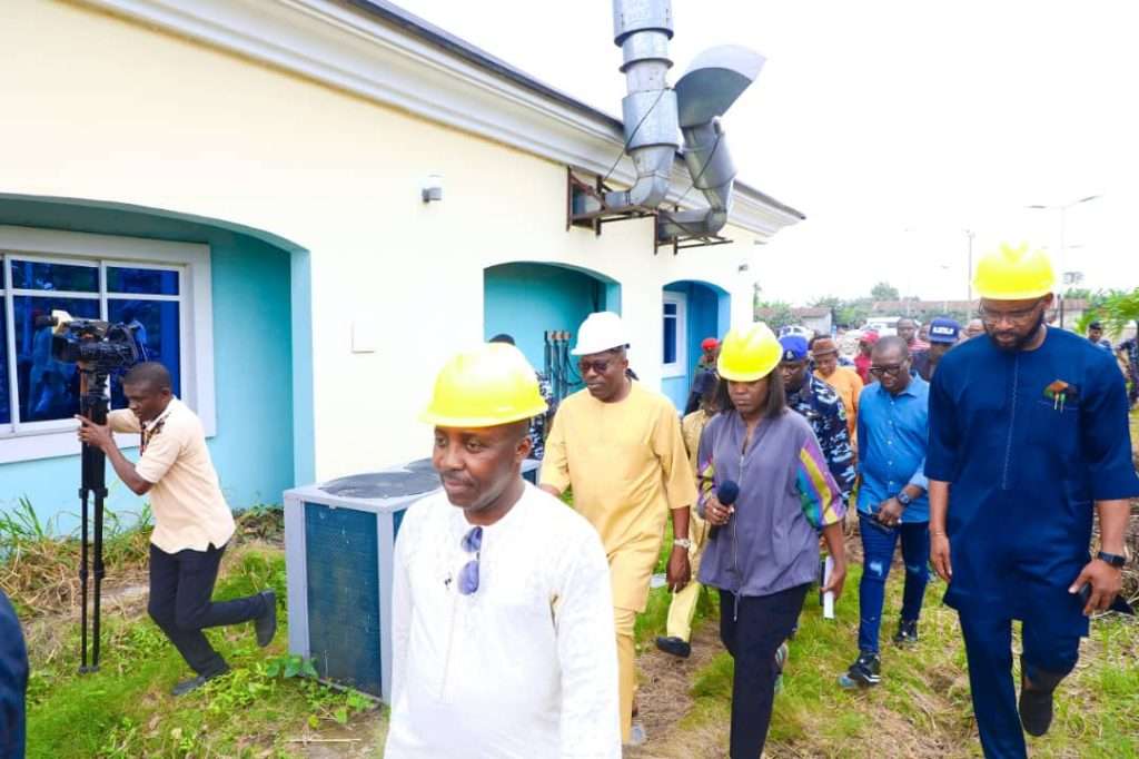 2f75aa93 ba29 42bd 842c e5328ee43fe5