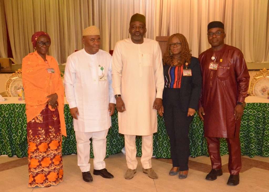 8bcb494c 7b79 4433 9d32 7fb3948c94ad