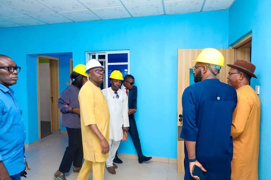 ee3ff2be 9920 4875 8617 ba3ca1535b0f