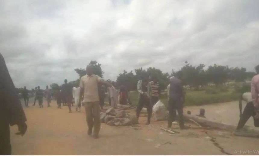 AIT IMAGES 1 30 AIT IMAGES 1 30