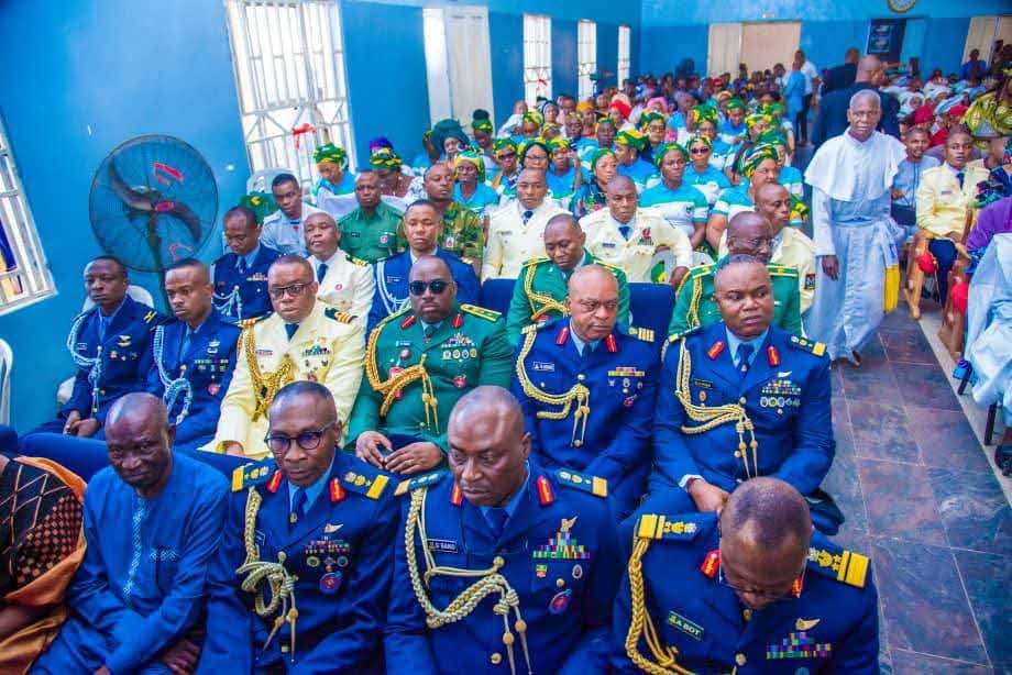 f37e36f9 e785 41d6 838a 30ba4765dbd5