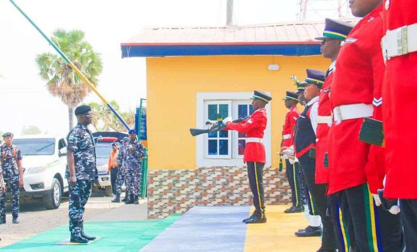 AIT IMAGES 2 AIT IMAGES 2