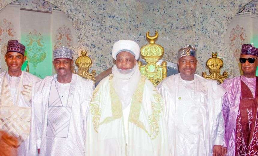 AIT IMAGES 8 AIT IMAGES 8